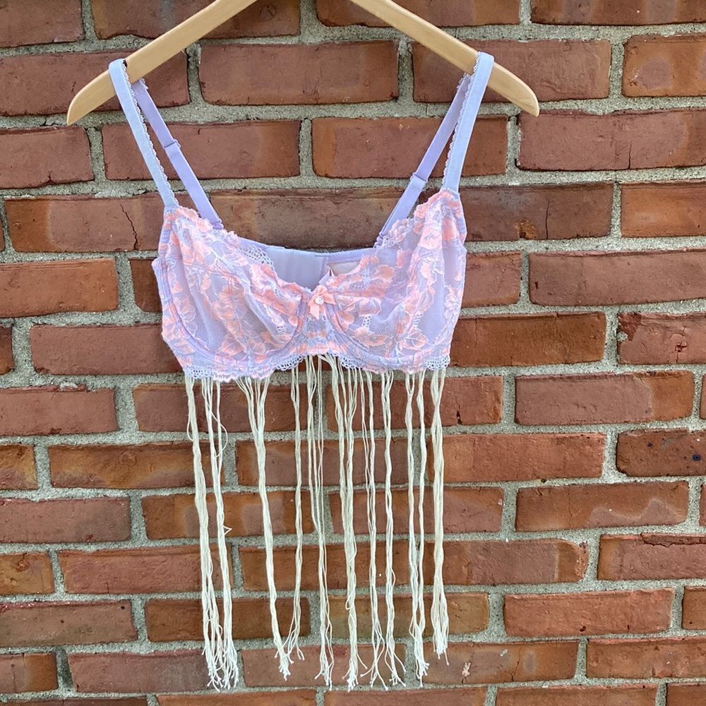 Body by Victoria’s Secret Lace Tassel Unlined Demi Bra